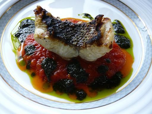 ジュアン「バジルペーストとトマトソース」