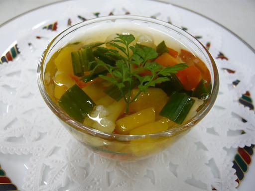 ジュアン「野菜のコンソメゼリー」