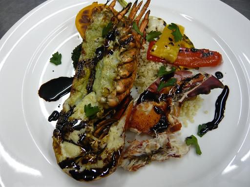 ジュアン「大きな海老と焼き野菜で豪快な一皿に」