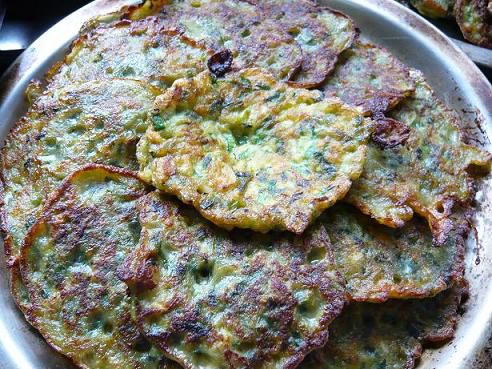 ジュアン「旬の牡蠣貝でクレープ」