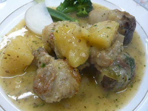 ジュアン「豚肉とジャガイモがトロっと」