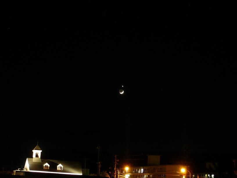 ジュアン「西の夜空に月と金星が」