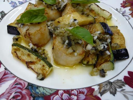 ジュアン「おすすめから、帆立貝のムニエル」