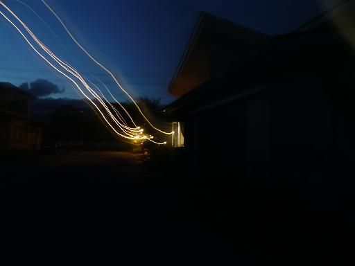 ジュアン「デジカメの手ぶれ」