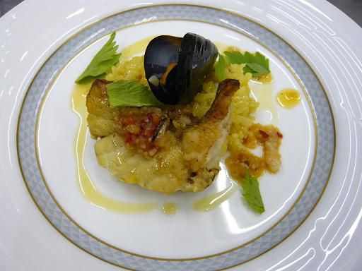 ジュアン「自家製ラー油でパエリアを」