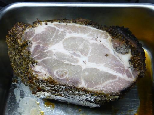 ジュアン「自家製パンでサンドイッチ」