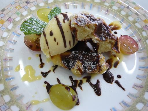 ジュアン「ワッフルとアイスクリーム」