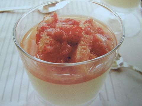 シェフのレシピより ババロア・イチゴソース