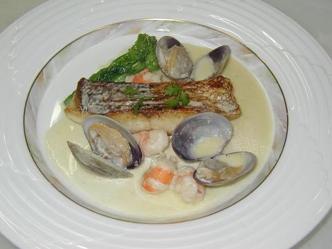 ジュアンのうまいもの バーニャカウダソースで鯛料理