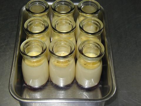 ジュアンの本日の美味しいデザート。プリンとアイス