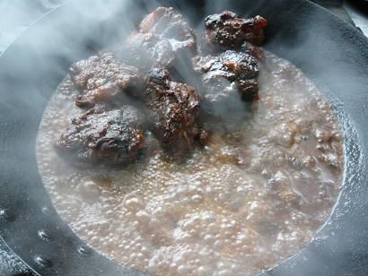 ジュアン「米沢牛の赤ワイン煮」