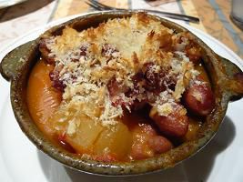 ジュアン「カスレ作り・田舎風肉の煮込み鍋」