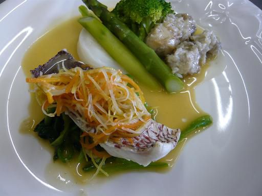 ジュアン「春はめでたく 鯛料理で」