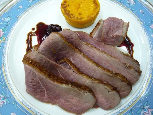 ジュアン「鴨料理はいかがでしょうか」