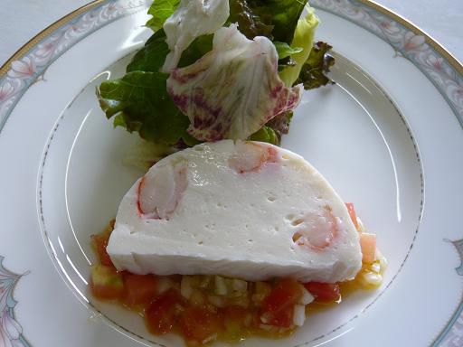 ジュアン「シンプルに、キーンと冷えたお皿にテリーヌとサラダ」