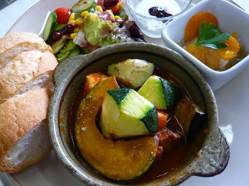 ジュアン「来月より秋のメニューです」