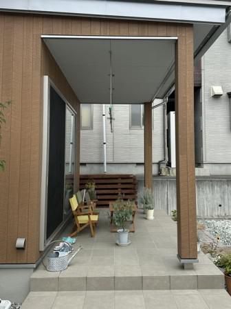 格子スクリーンを設置しました！