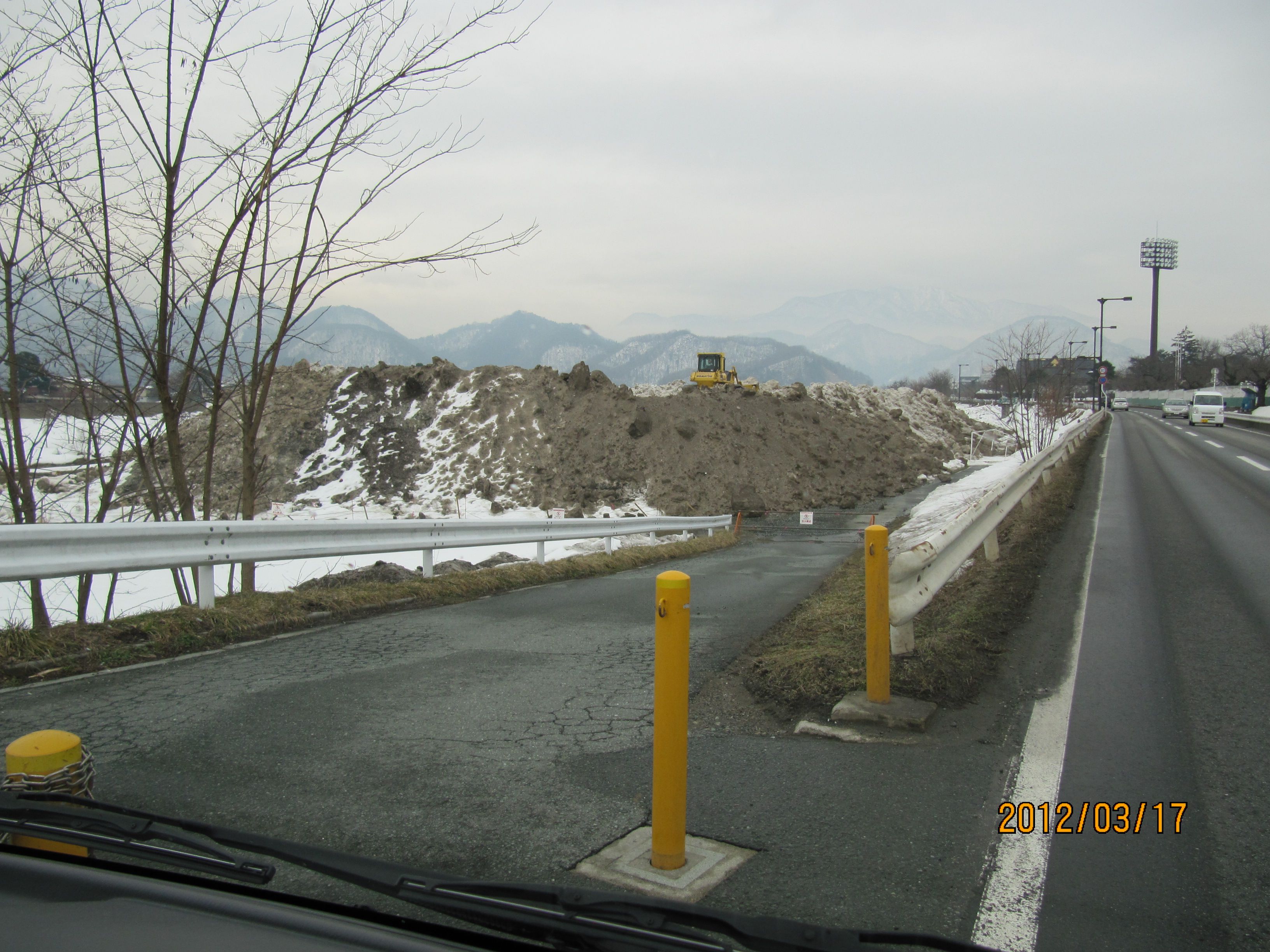 【春を感じる風景】　寒かった冬の落し物