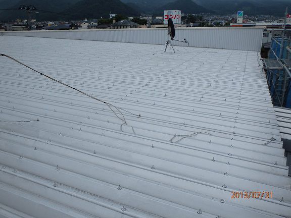 【太陽光発電工事】　屋根材補強