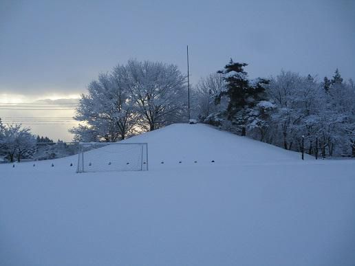 蚕桑の地は見事に雪景色