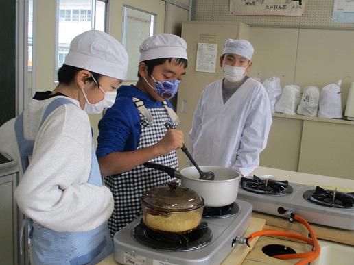 おいしいものを作るって