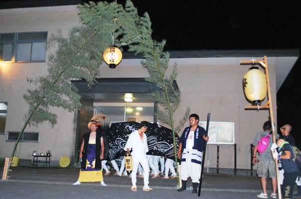 成田八幡神社獅子舞