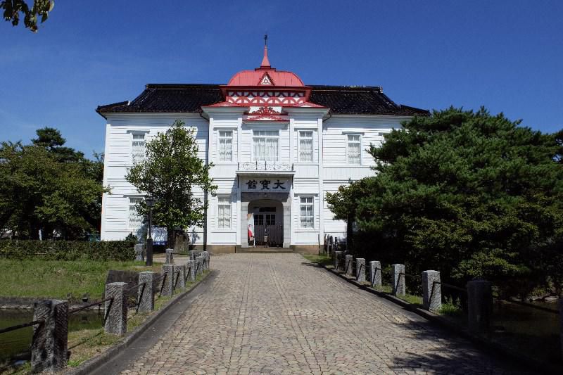 鶴岡公園　大賓館