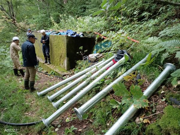 天元台高原の水源配管