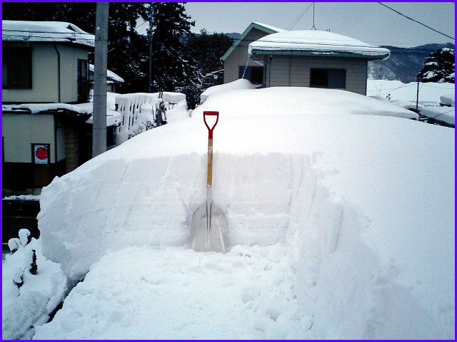 ◆屋根の雪おろし◆