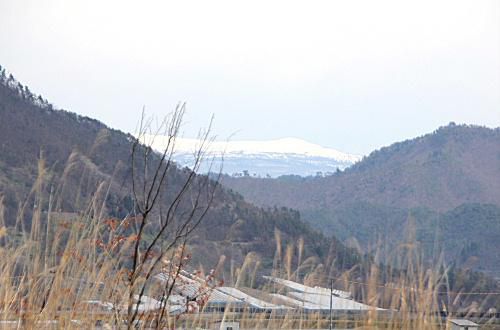 ネットで散歩　ぶらり自転車で残雪を抱く蔵王　飯豊　吾妻　朝日と山形県の名峰を見る