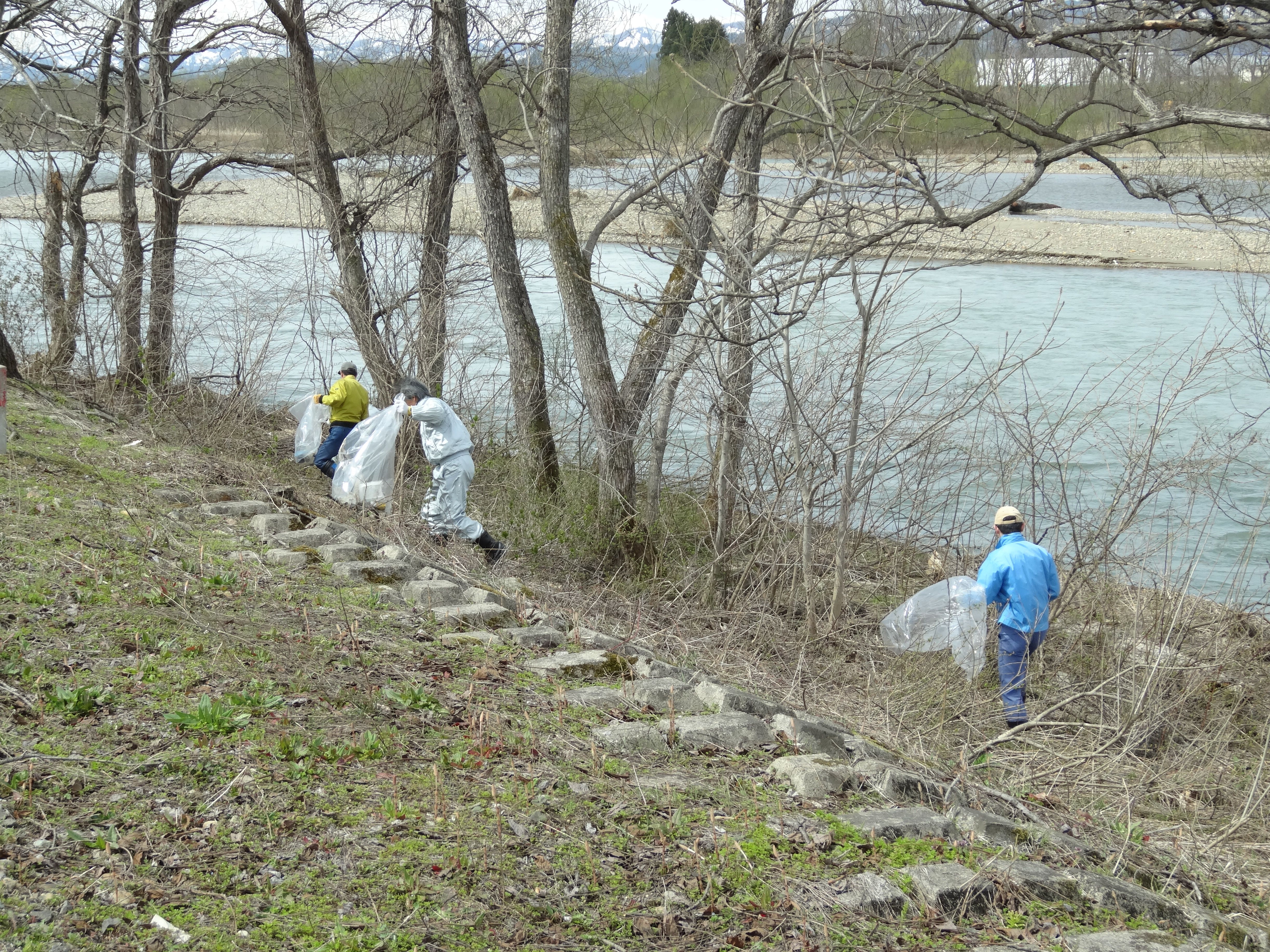 第12回　最上川河川清掃交流会を実施します。