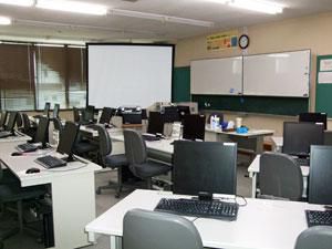 ⑤パソコン教室(長井市中央コミュニティセンター3階)