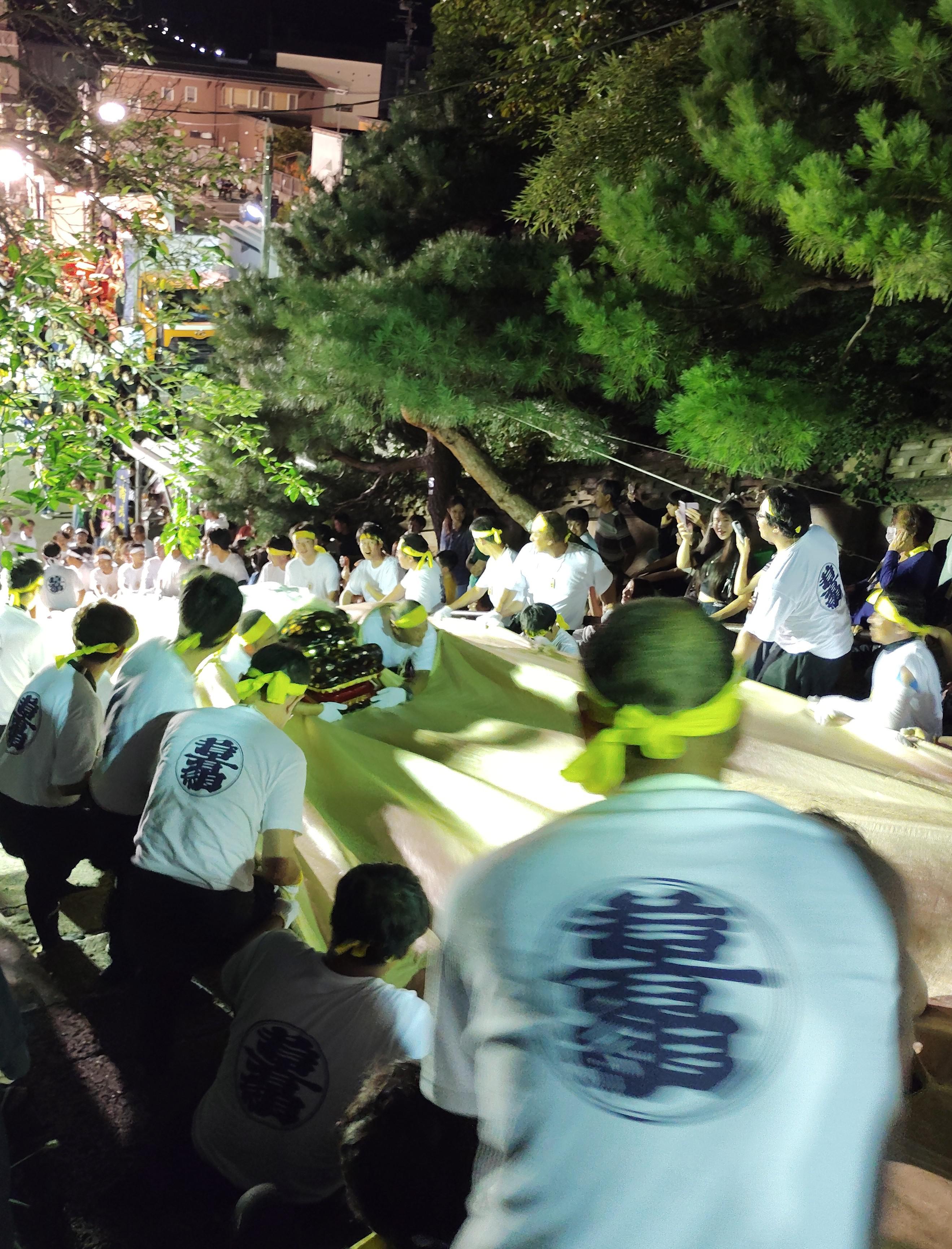 暴れ獅子太鼓と若者獅子