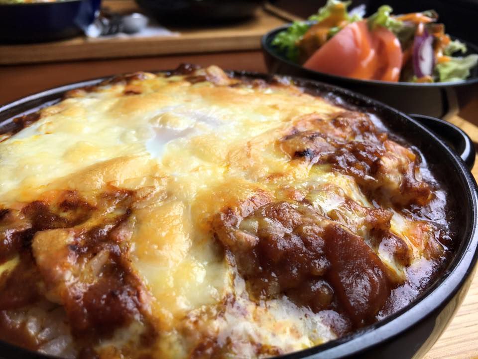 長井市《バロン》の焼きカレー