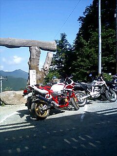 山奥の宿とオートバイとの関係