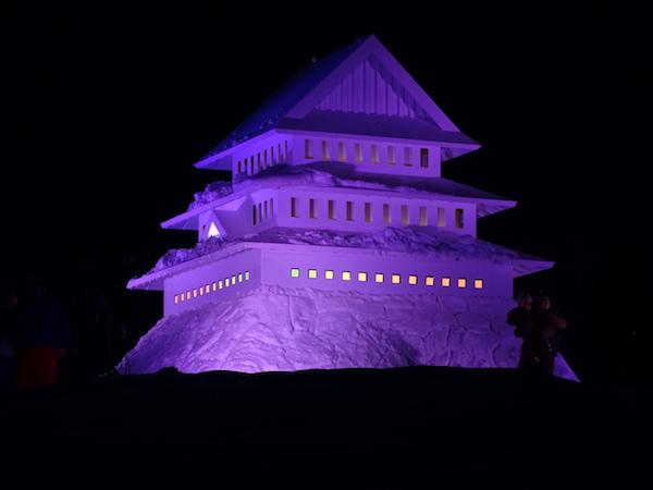 築山を利用した米沢城のシンボル「米沢城御三階」