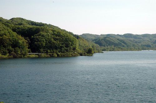 釜房湖