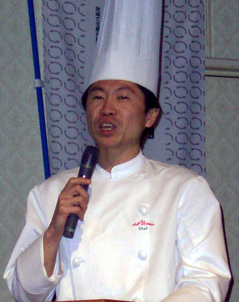 奥田シェフはスローフード国際本部の「テッラ・マードレ」に日本の料理人代表として招聘されました。