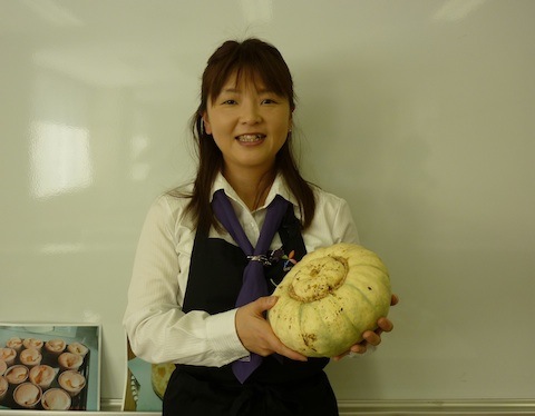 講師はシニア野菜ソムリエ「山口美香さん」