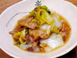 松田家の麩と白菜の煮物