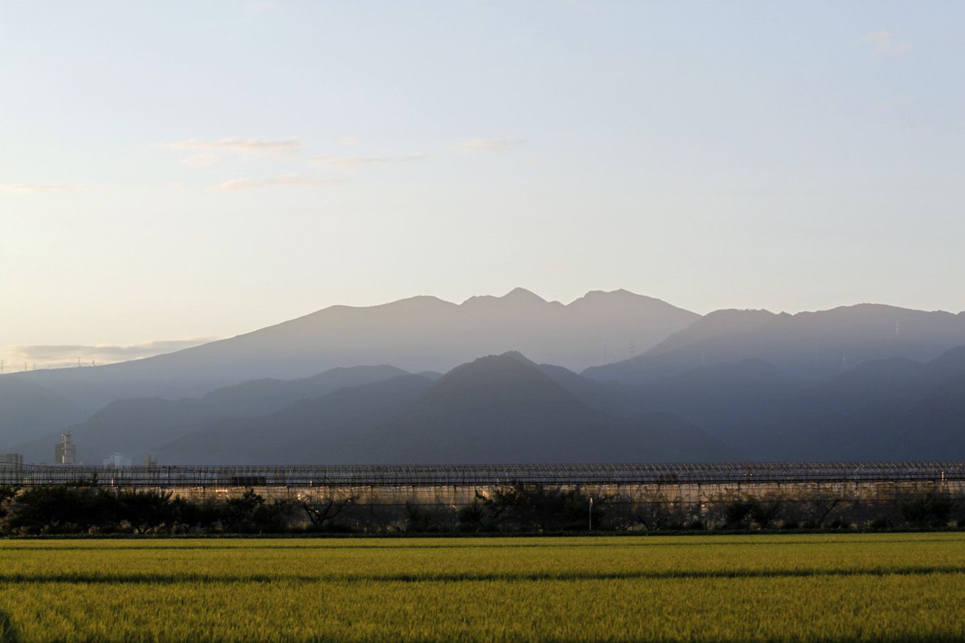 蔵王連峰「雁戸山」も澄んだ空気に覆われていました。