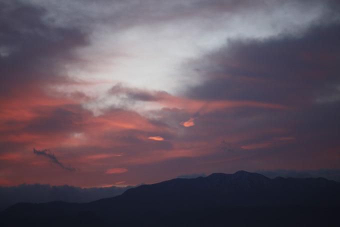 画像は、蔵王山系「龍山」上空です。