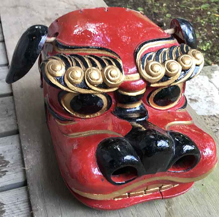 飯豊町中津川上谷地の若宮八幡神社の獅子頭