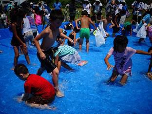 ながい水まつり・最上川花火大会が開催されました