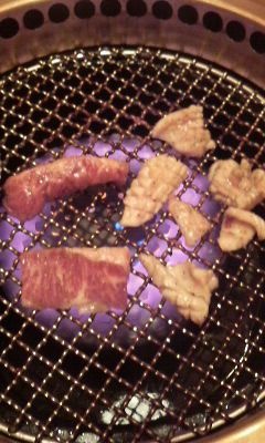 ジューシーな肉汁溢れる焼肉はいかがですか？