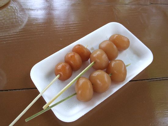 山形名物の「玉こん」と新顔「辛こん」をどうぞ！(諏訪神社5)