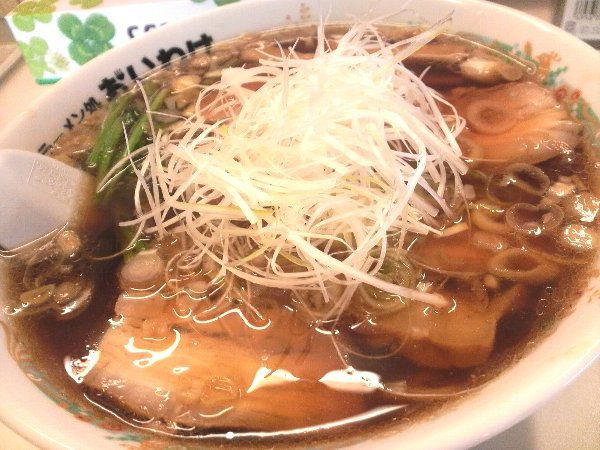 元かみのやま競馬場前のおいわけさんのラーメン