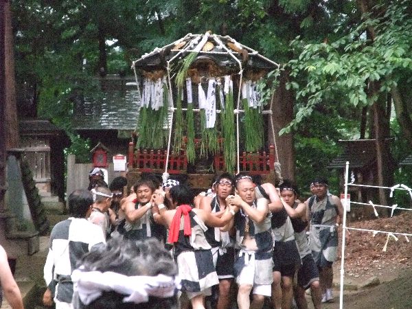 宮内のお祭り見てきました。