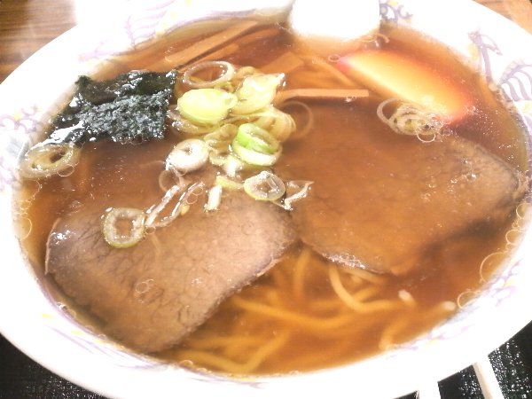 山形市「みどり屋」ラーメン