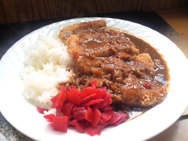 赤湯旨いもの「沙翁」のカレー